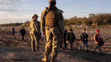 EU detuvo a 242 mil migrantes en la frontera con México en noviembre: CBP