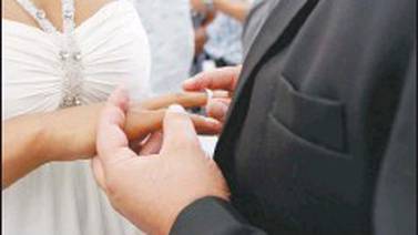 Tendrán boda virtual más de mil parejas