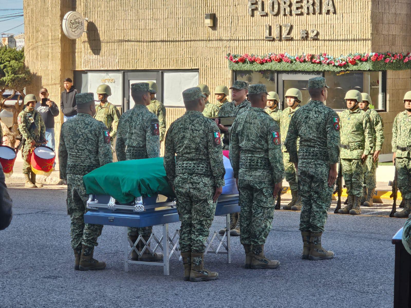Despiden con honores a militar aguapretense fallecido en Ensenada. FOTO: DIYETH AROCHI