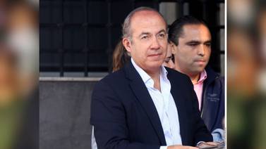 AMLO critica la administración de Felipe Calderón diciendo que le daba demasiada autoridad a organizaciones Estadounidenses en México