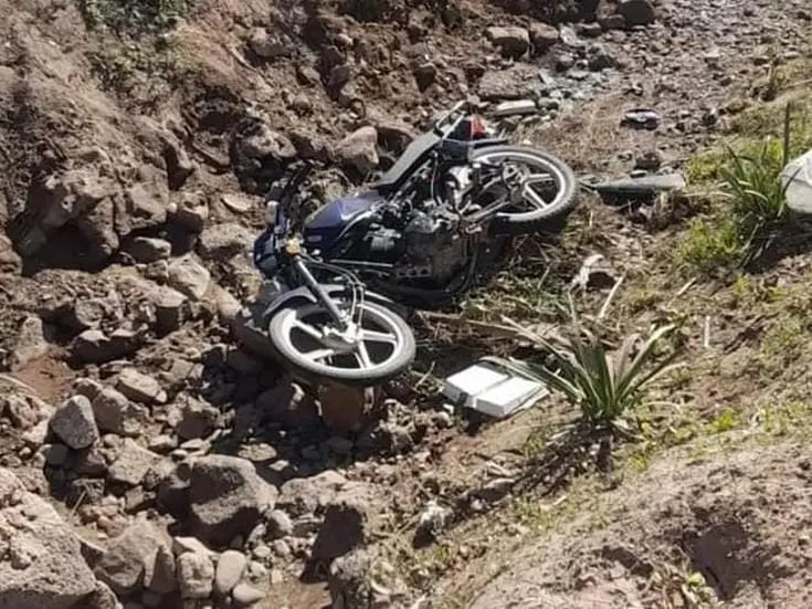 Auto “fantasma” arrolla y mata a dos jóvenes que viajaban en moto en Navojoa