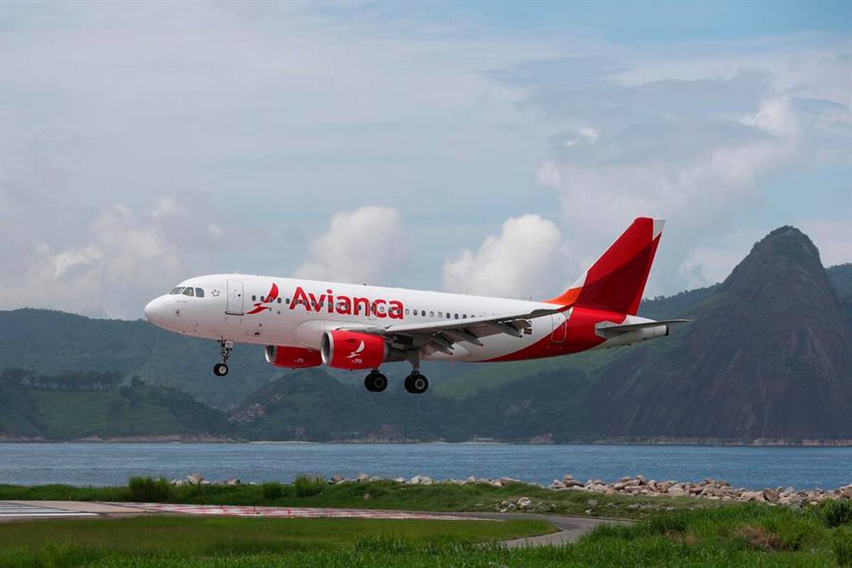 Multan Avianca por permitir viajar a pasajero con Covid-19