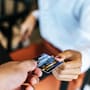 Cómo usar una tarjeta de crédito sin pagar intereses: la clave está en estas 3 fechas