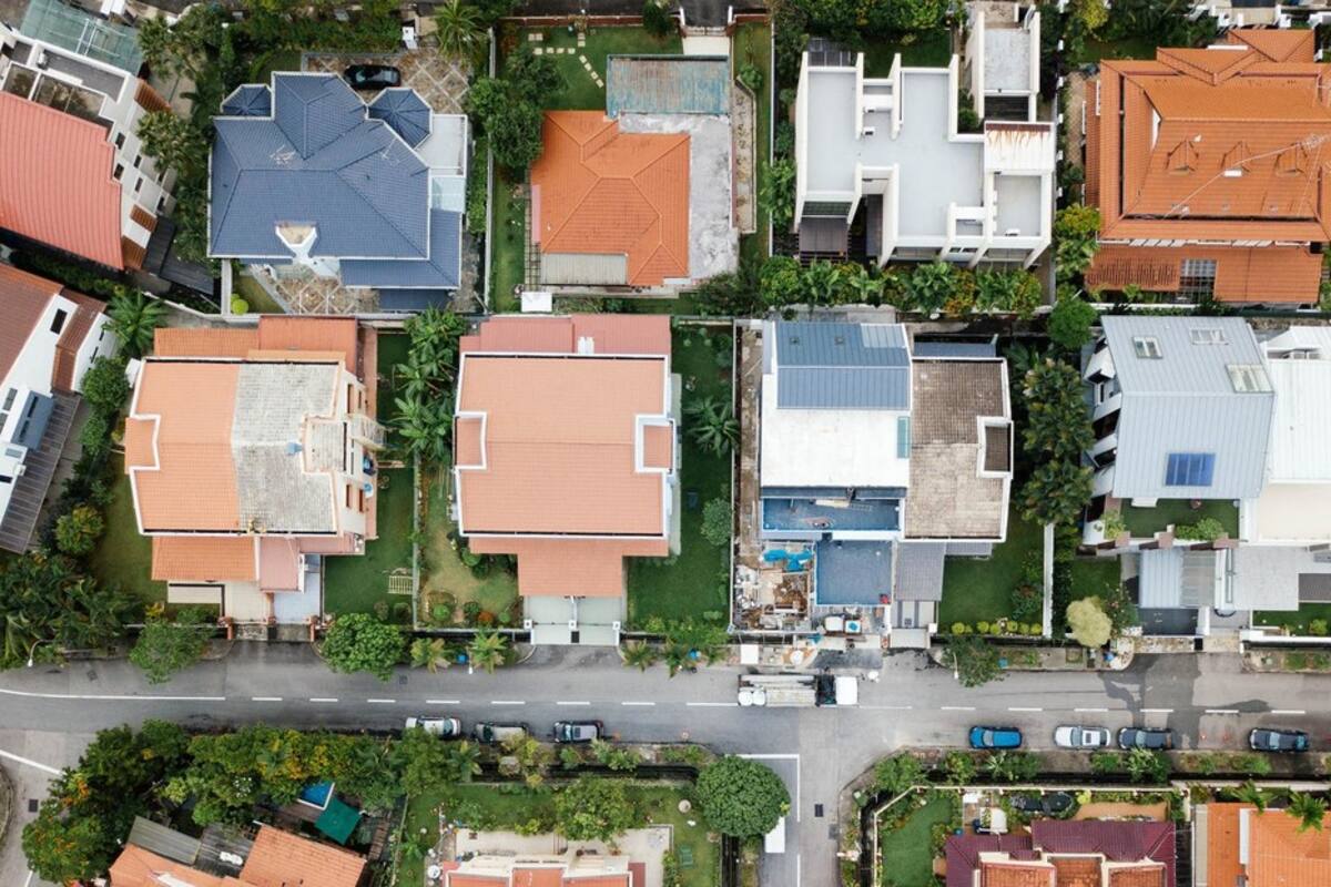 Niña evita que sus padres acaben en la calle, hace una 'oferta' que conmueve a los vendedores de una casa