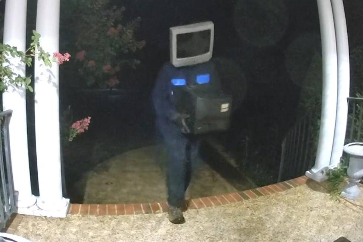 El hombre televisor: Un misterioso televisor humano que regalaba televisiones