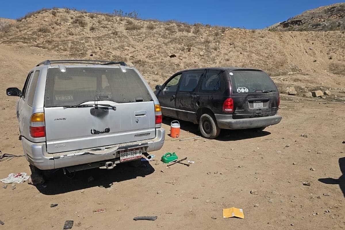 FGE recupera en operativo dos vehículos con reporte de robo