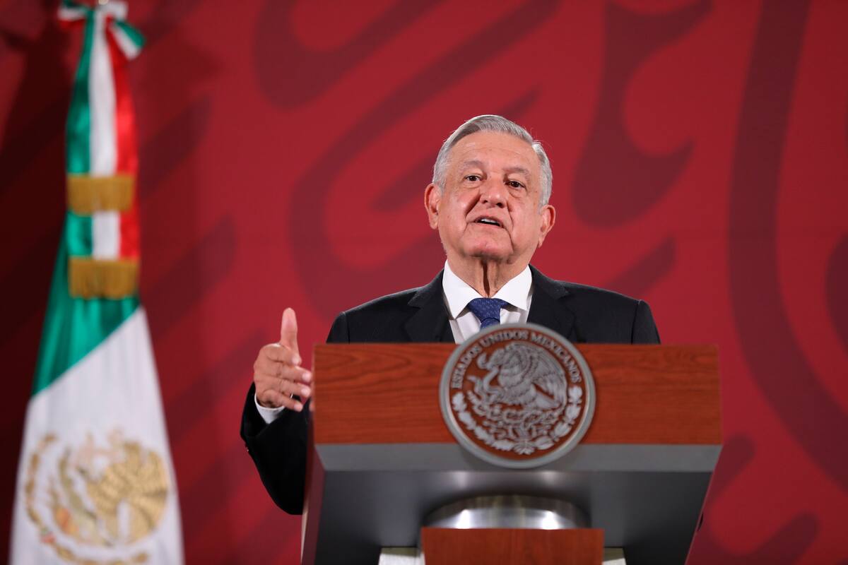 AMLO pide a cárteles del narco dejar violencia en lugar de dar despensas
