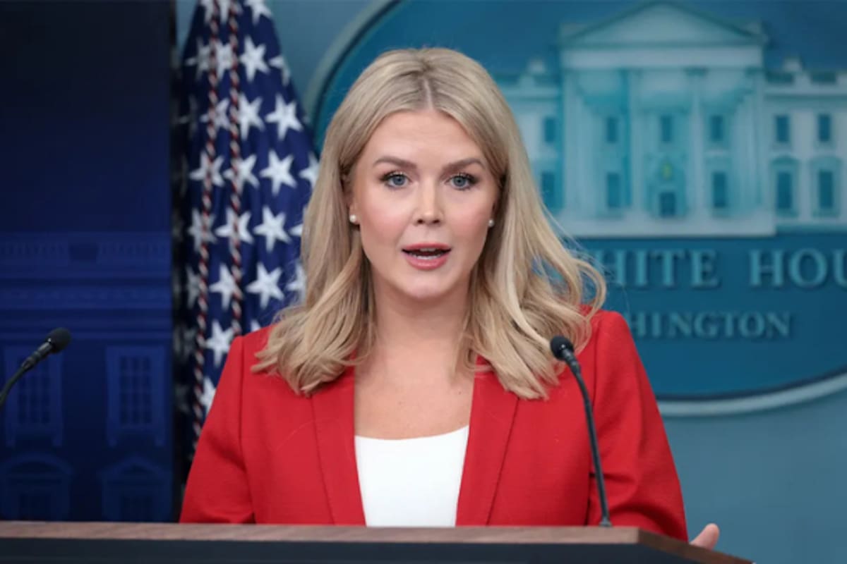 Karoline Leavitt, portavoz de la Casa Blanca, asegura que Trump evalúa opciones de ataque contra Irán, pero afirma que hay llamada para negociaciones