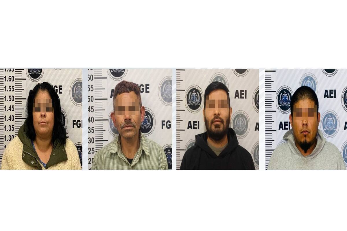 Detienen a cuatro con orden de aprehensión