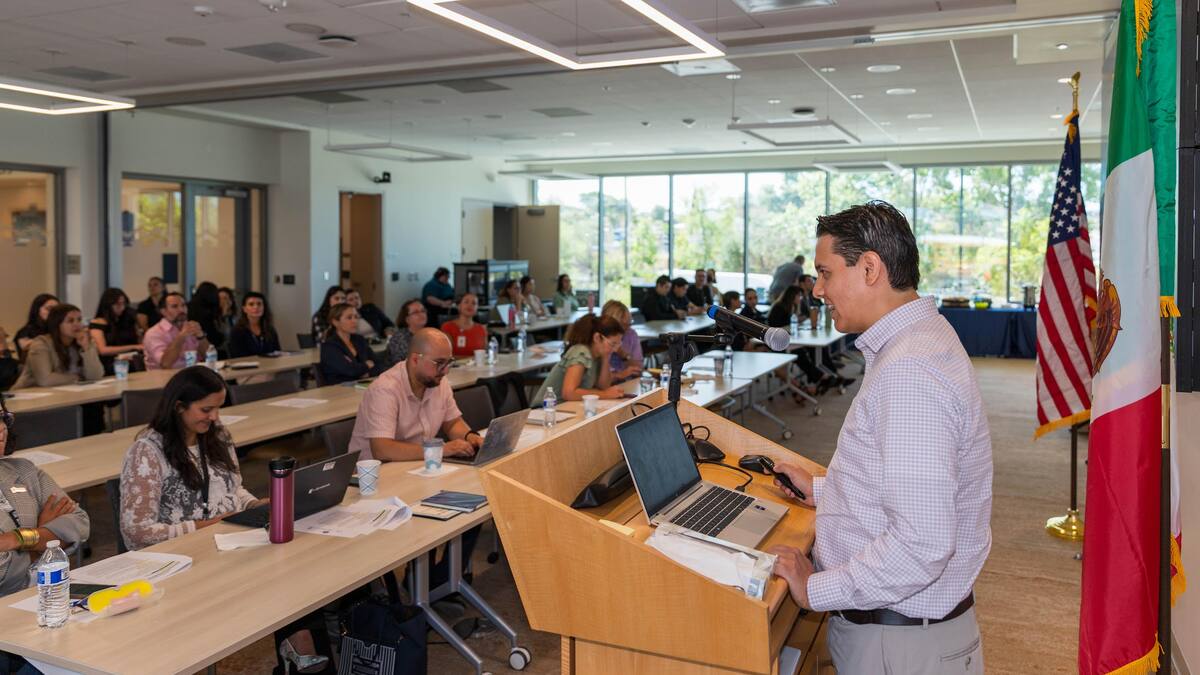 Realizan segundo simposio binacional de pediatría en San Diego