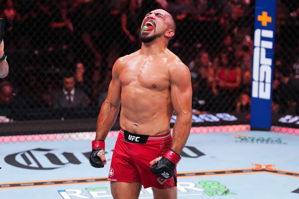 Rafa García suma su tercera victoria al hilo en la UFC tras dominar a Alexander Hernández en Las Vegas
