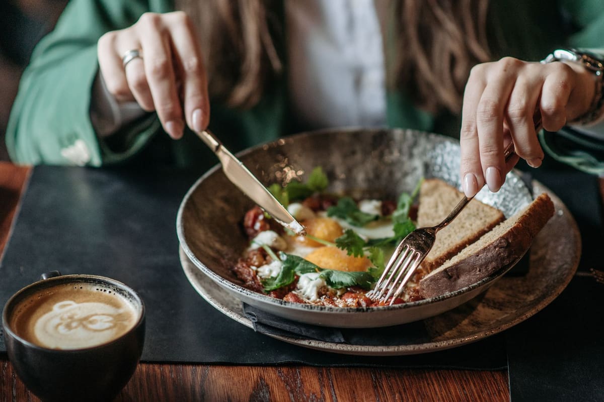 Desayunos mexicanos ricos en proteína que puedes preparar en minutos