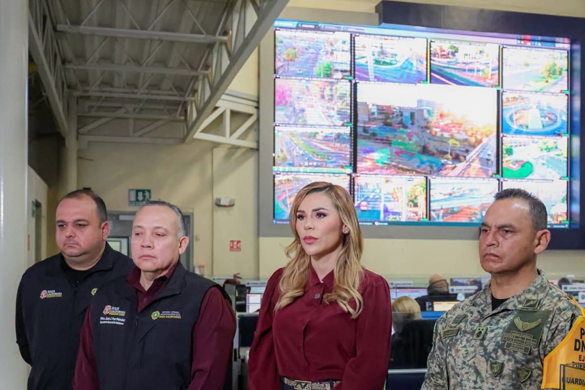 Buscan a ocho personas en comunidades incomunicadas por lluvias en Ensenada