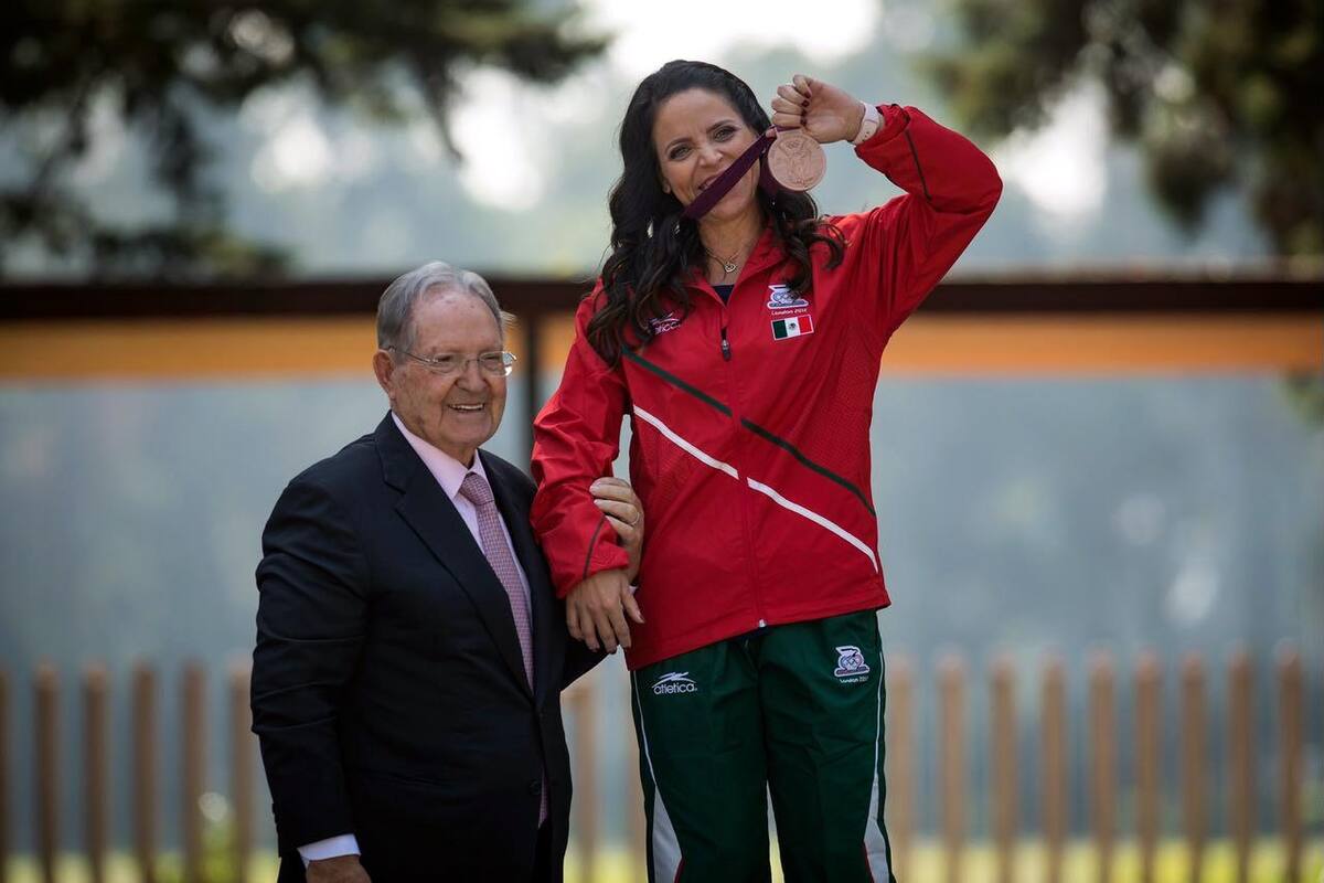 Luz Acosta exige premio