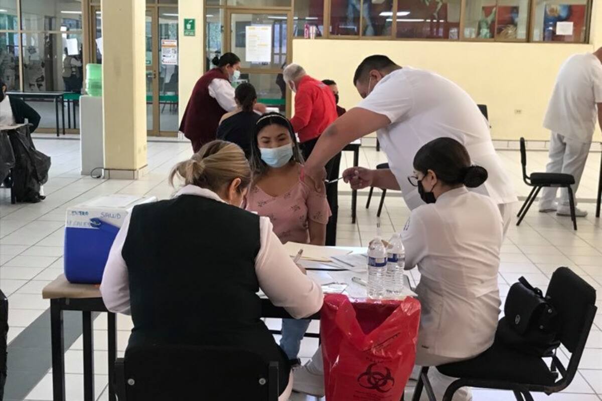 Covid en Sonora: Fueron 4 mil 150 vacunas para maestros en Nogales