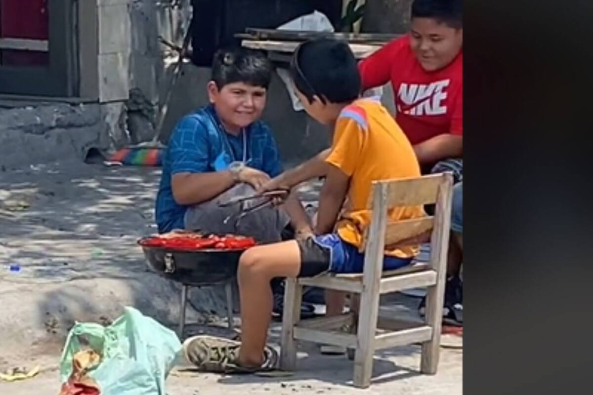 TikTok: Niños arman la carnita asada y se vuelven virales