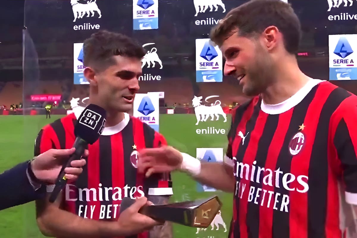 ¡Emotivo! Christian Pulisic le quiso dar su trofeo de mejor Jugador del Partido a Santiago Giménez tras doblete con el Milan: ‘Tú lo mereces’