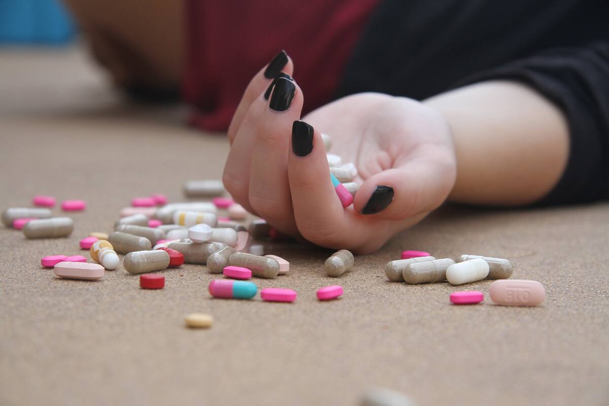 NOGALES: Por un problema de amor, jovencita de 17 años intenta quitarse la vida