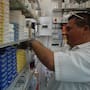 Lanzan “Farmatón” en SLRC para surtir gratis medicamentos a familias vulnerables