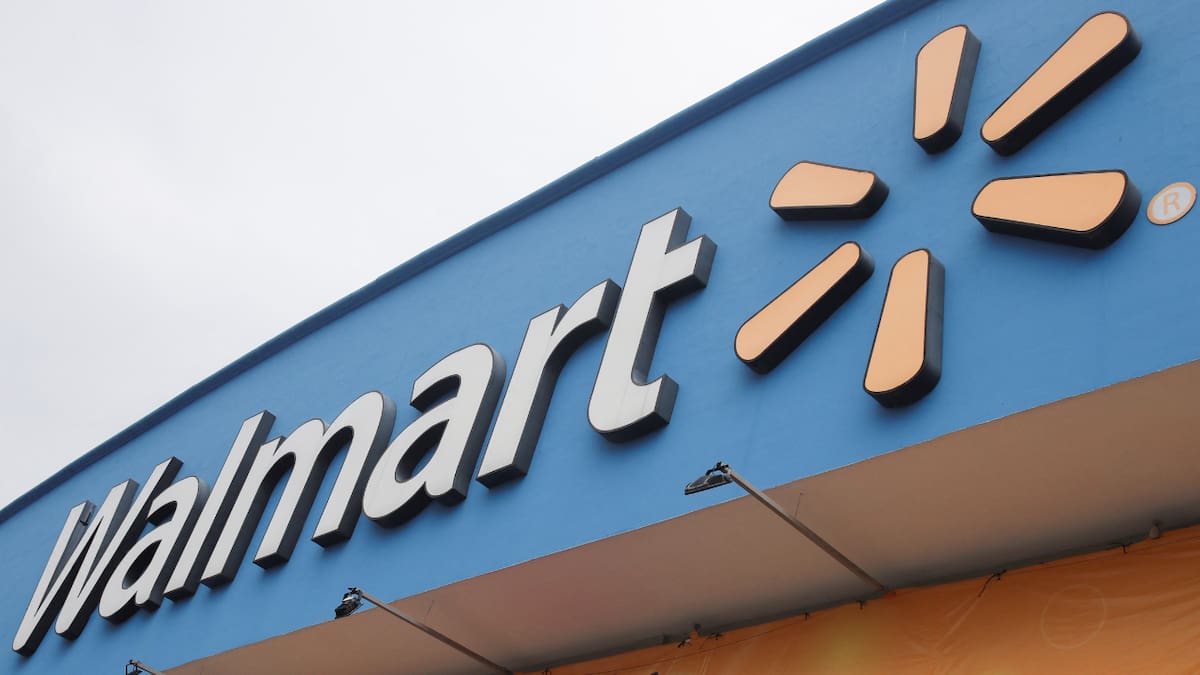 Walmart comenzó con una primera tienda en Arkansas en 1962 y posteriormente se expandió hasta convertirse en una empresa minorista de alcance internacional. Foto: Reuters.