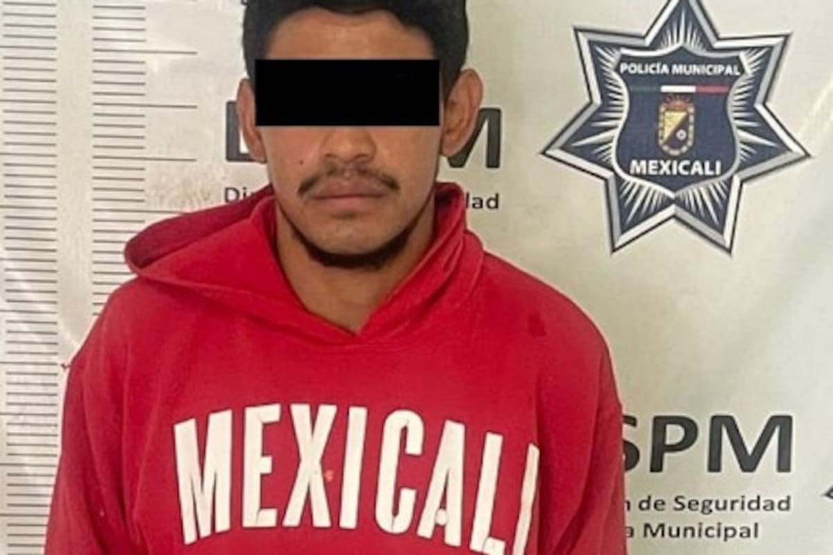 Roba de forma violenta taxi de plataforma sobre la Mexicali–San Felipe