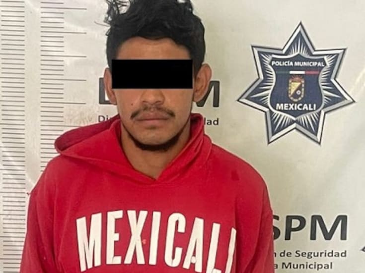 Roba de forma violenta taxi de plataforma sobre la Mexicali–San Felipe