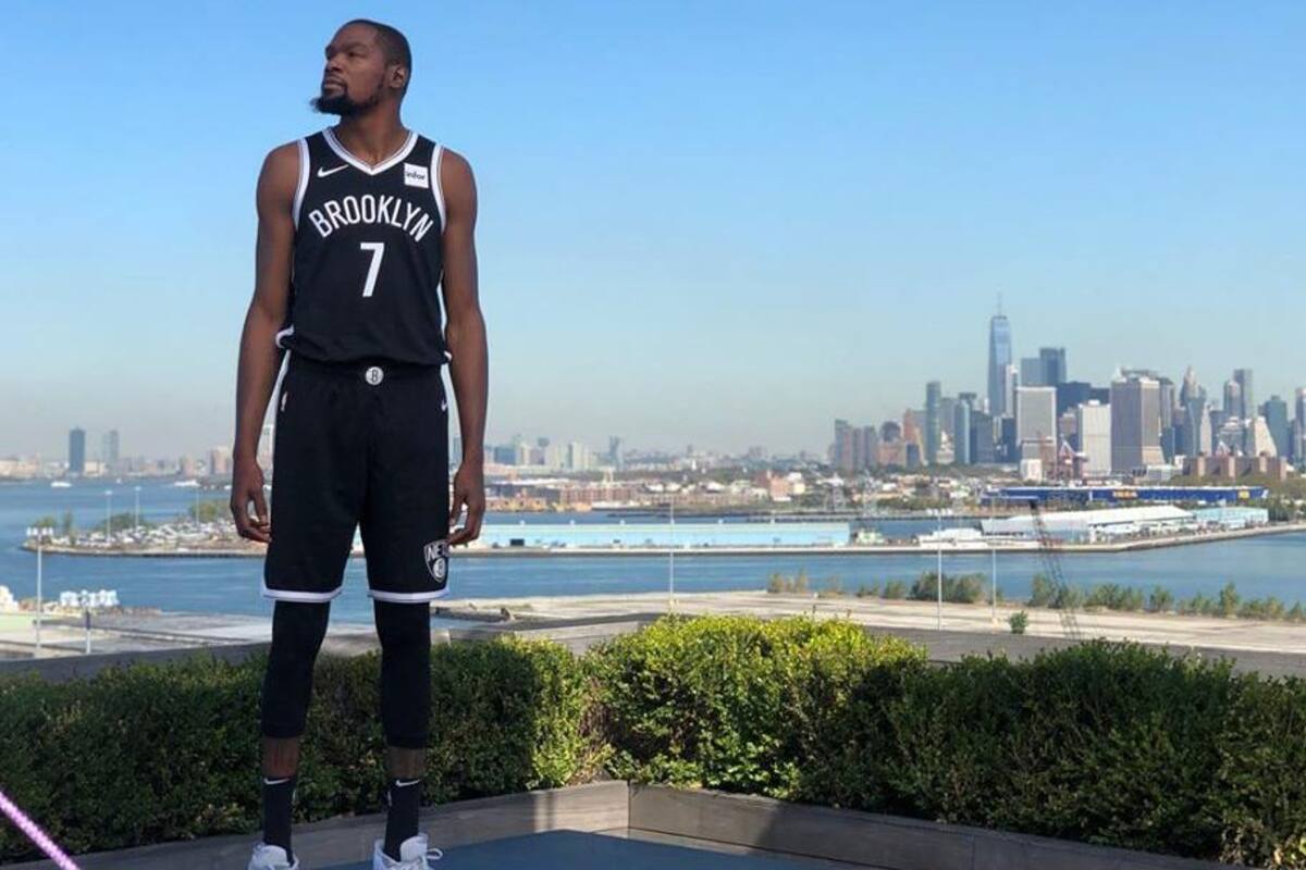 Kevin Durant y tres compañeros de Nets dieron positivo por coronavirus