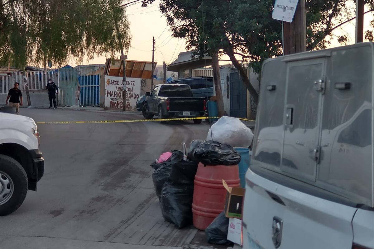 Hombre recibe 5 impactos de bala en Los Pinos