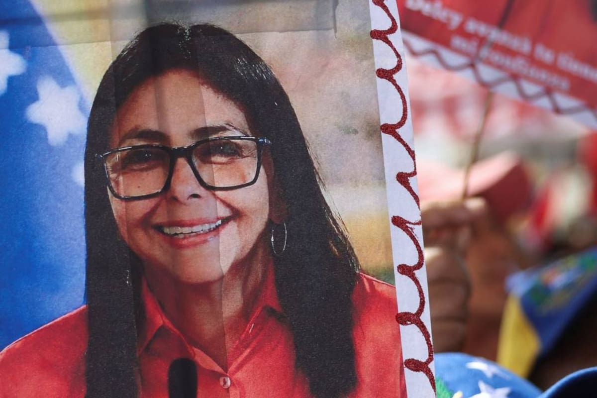 Delcy Rodríguez podría ser procesada en EEUU por posibles cargos de corrupción y lavado de dinero a menos que continue cumpliendo con las demandas de Trump, según Reuters