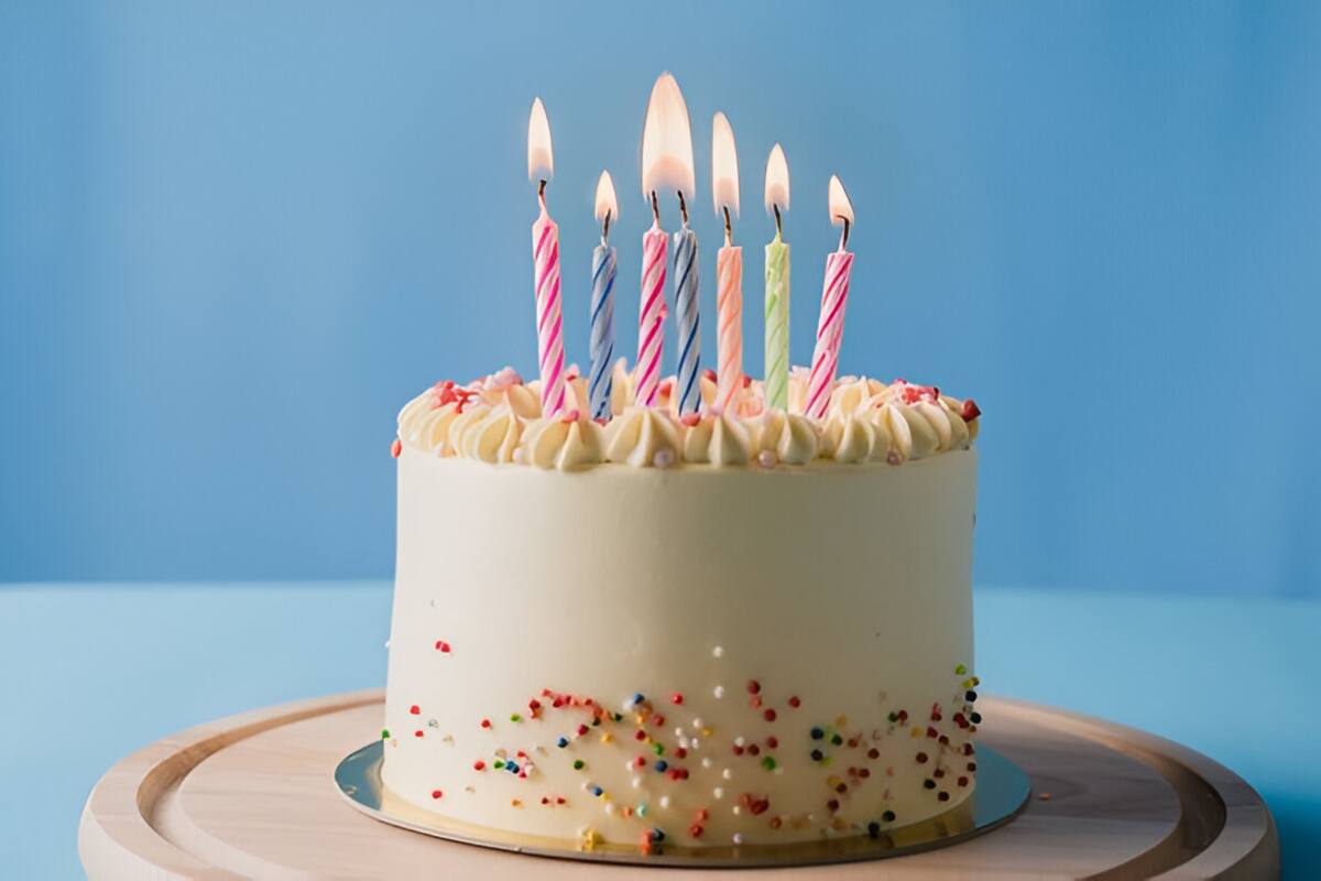 ¿Por qué soplamos velas en los pasteles de cumpleaños?