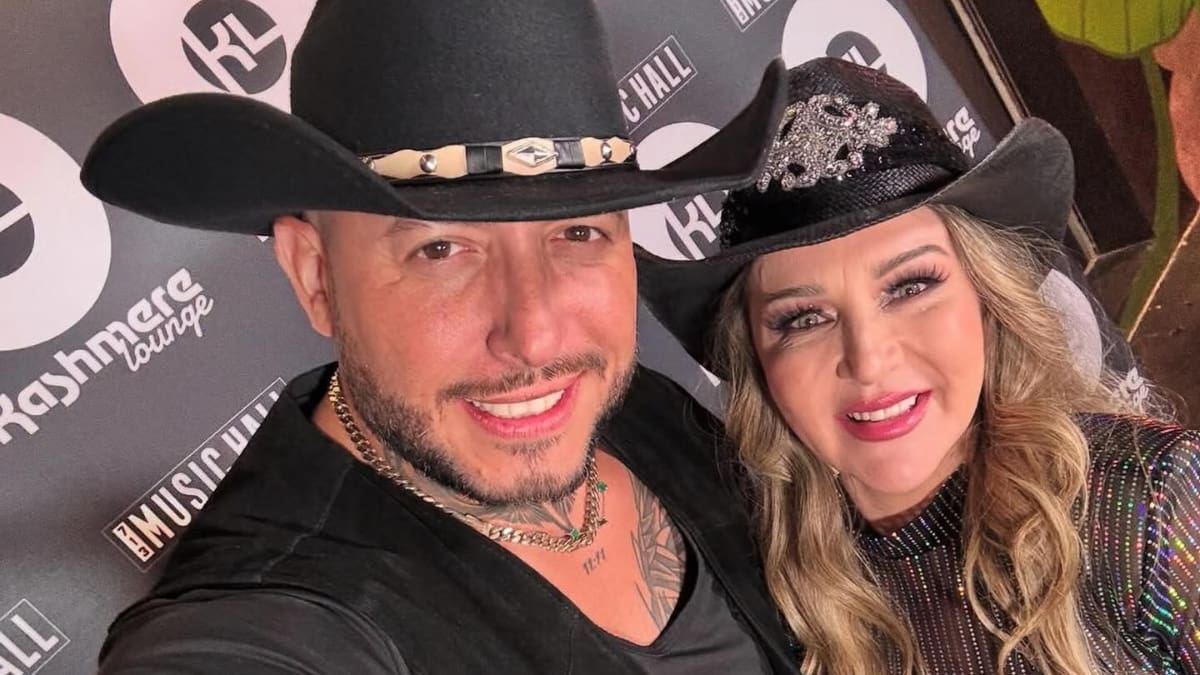 Cibad Hernández se molesta con reportero tras confusión con Alicia Villarreal: “Estás mal informado, compa” (VIDEO)