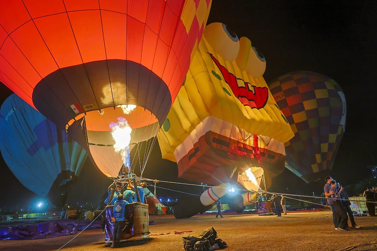 Inflan globos aerostáticos para dar paso a “Noche Mágica”