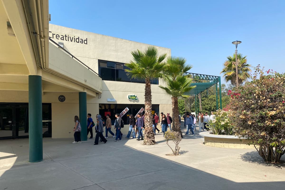 UABC reconoce necesidad de transporte para alumnos de Santa Fe