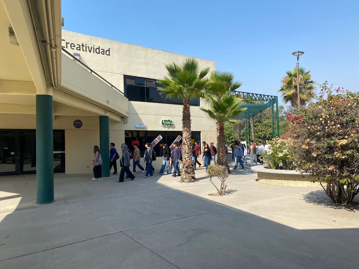 Un primer bloque de un universo de 26 mil alumnos inicia clases este 2025-2, un segundo bloque lo hará hasta el próximo año. Foto: Emmanuel Castañeda