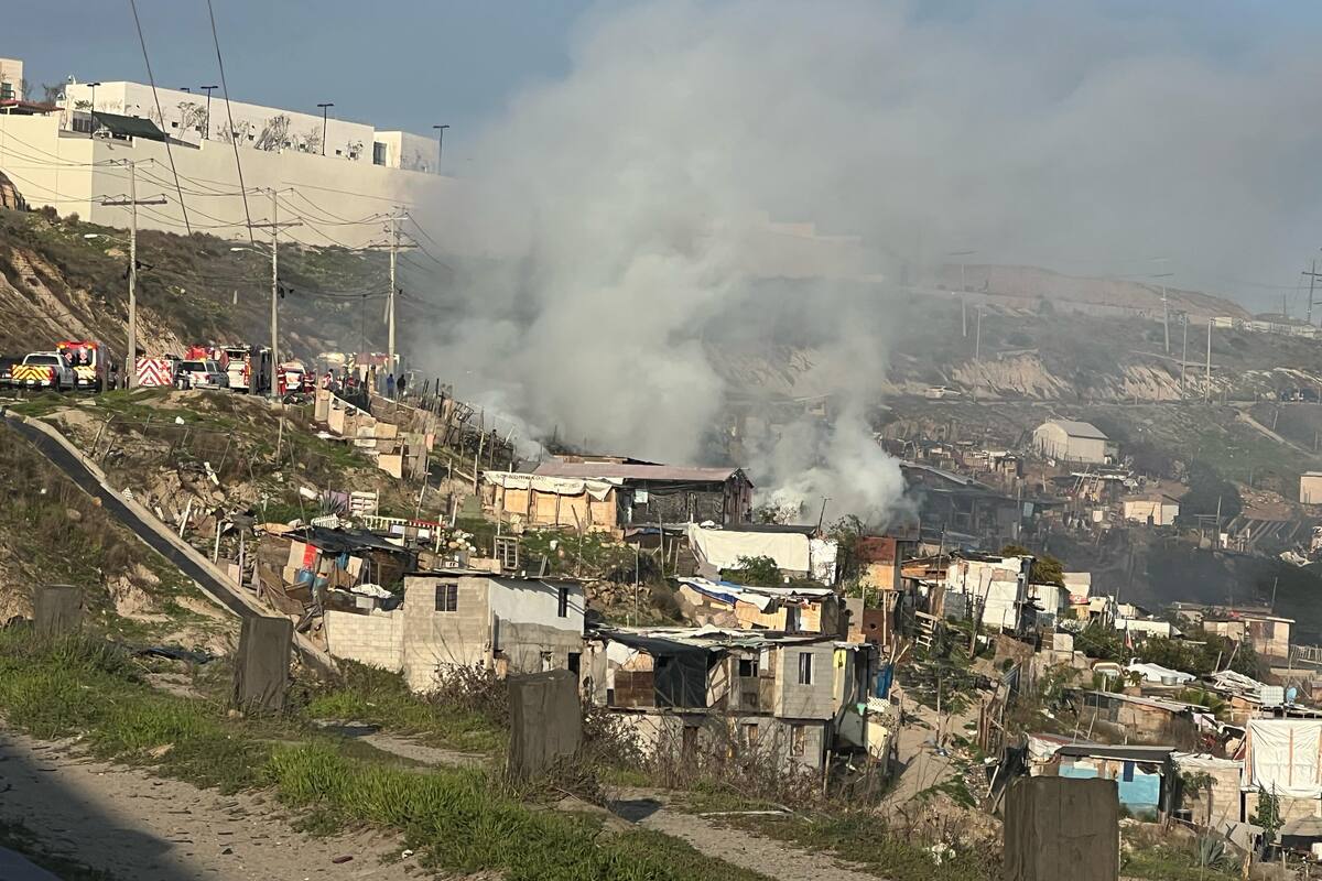 Incendio consume viviendas en la colonia Murua