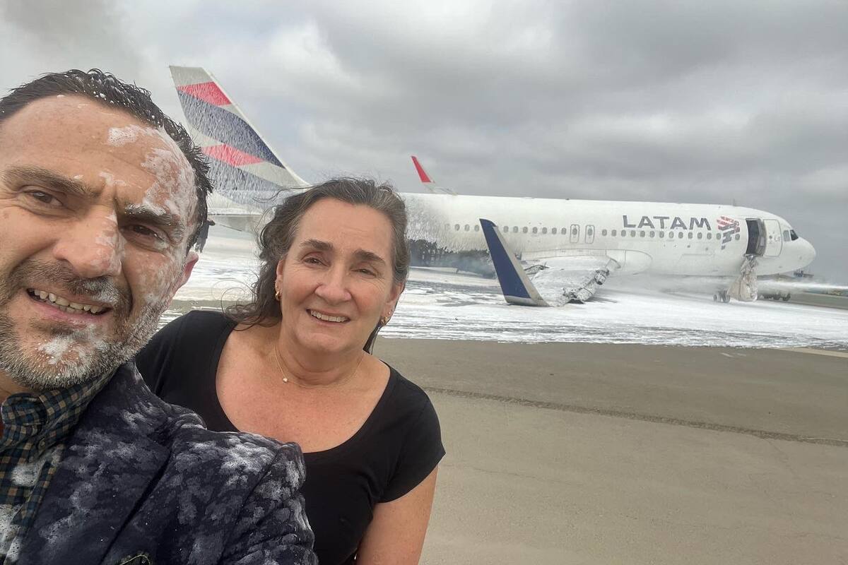 VIDEO: Avión choca contra un camión de bomberos en Perú; reportan dos muertos