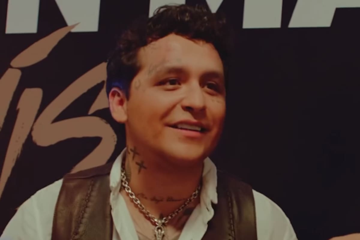 Christian Nodal recibe galardón ‘Proyecto Impacto’ en Costa Rica