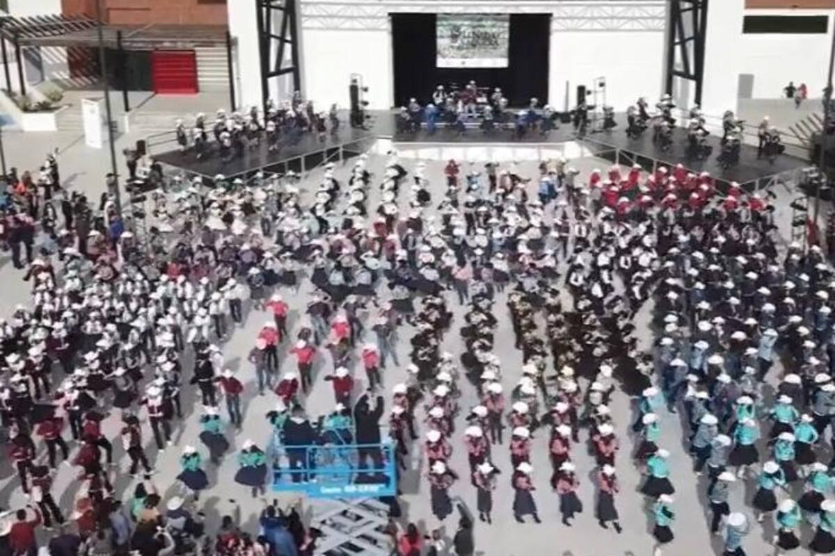Organizan baile masivo de calabaceado en Ceart Rosarito