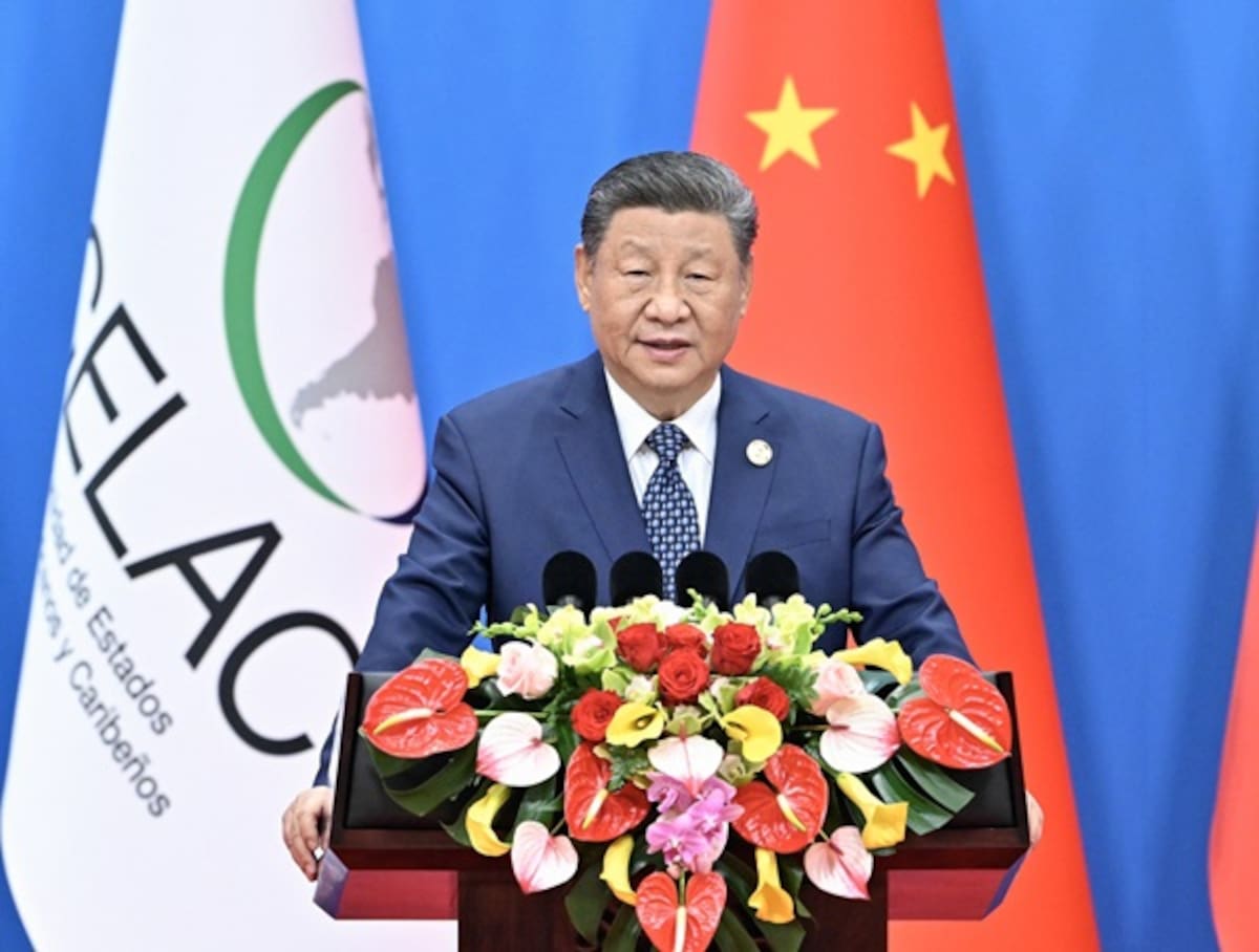 El Presidente Xi Jinping pronunció la intervención principal titulada “Escribir un Nuevo Capítulo de la Construcción de la Comunidad de Futuro Compartido China-ALC”.