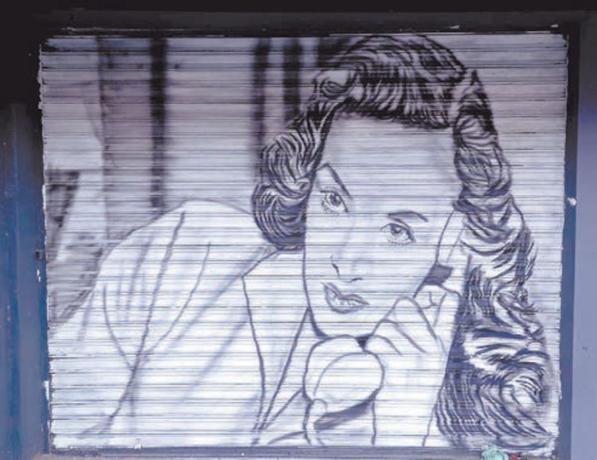 Algunos retratos muy apreciados han pintado en locales comerciales.