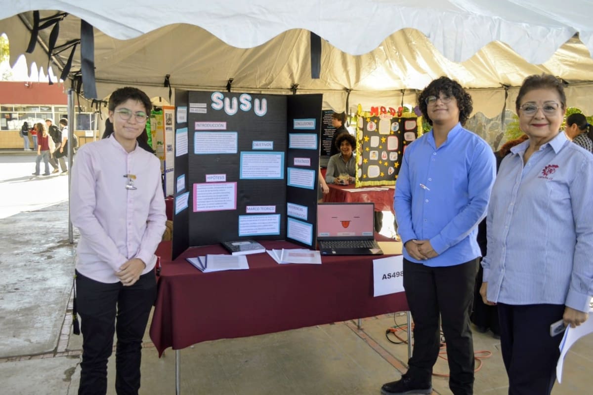 Jóvenes del Cbtis 21 muestran creatividad y talento en concurso de prototipos