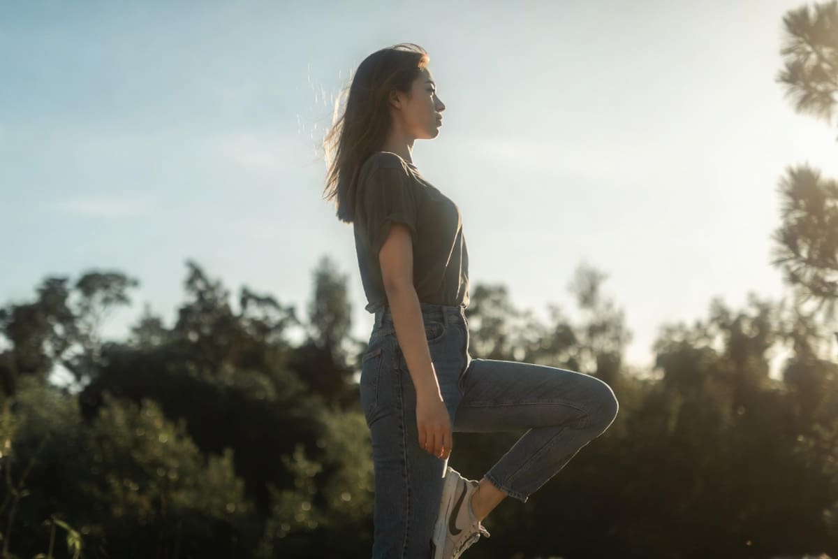 Por qué pararte en una sola pierna puede beneficiar a tu cuerpo