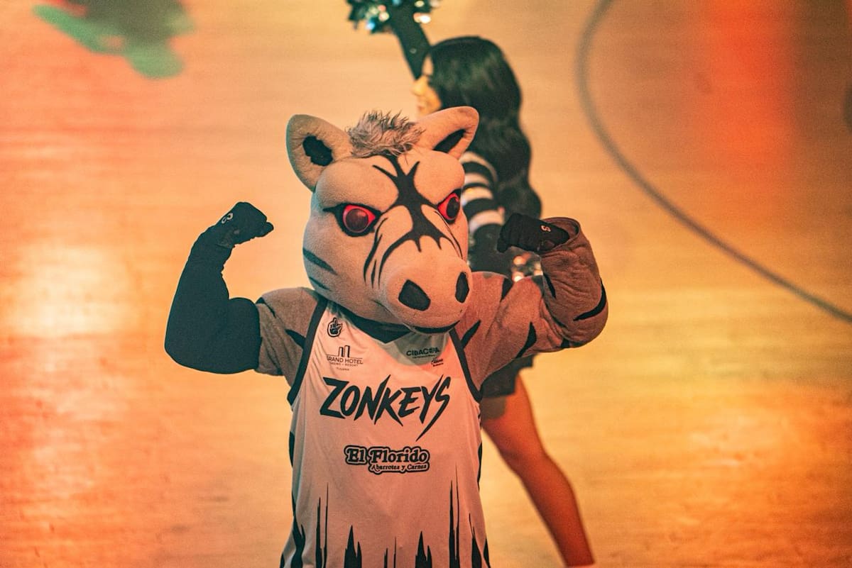 Los Burrocebras fueron superados por Guaymas para empezar su año. Foto: Border Zoom