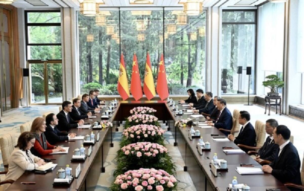 Reunión del Presidente Xi Jinping con el presidente del Gobierno de España Pedro Sánchez.