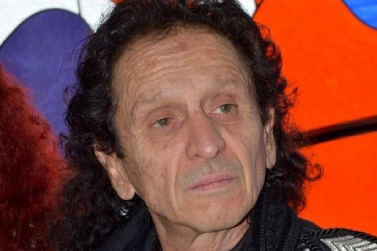 Alex Lora se disculpa con AMLO por "broma" de su hija