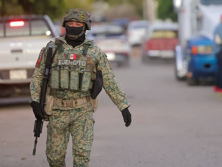Hombre es asesinado a balazos en la colonia Agualurca al sur de la ciudad; autoridades acordonan la zona