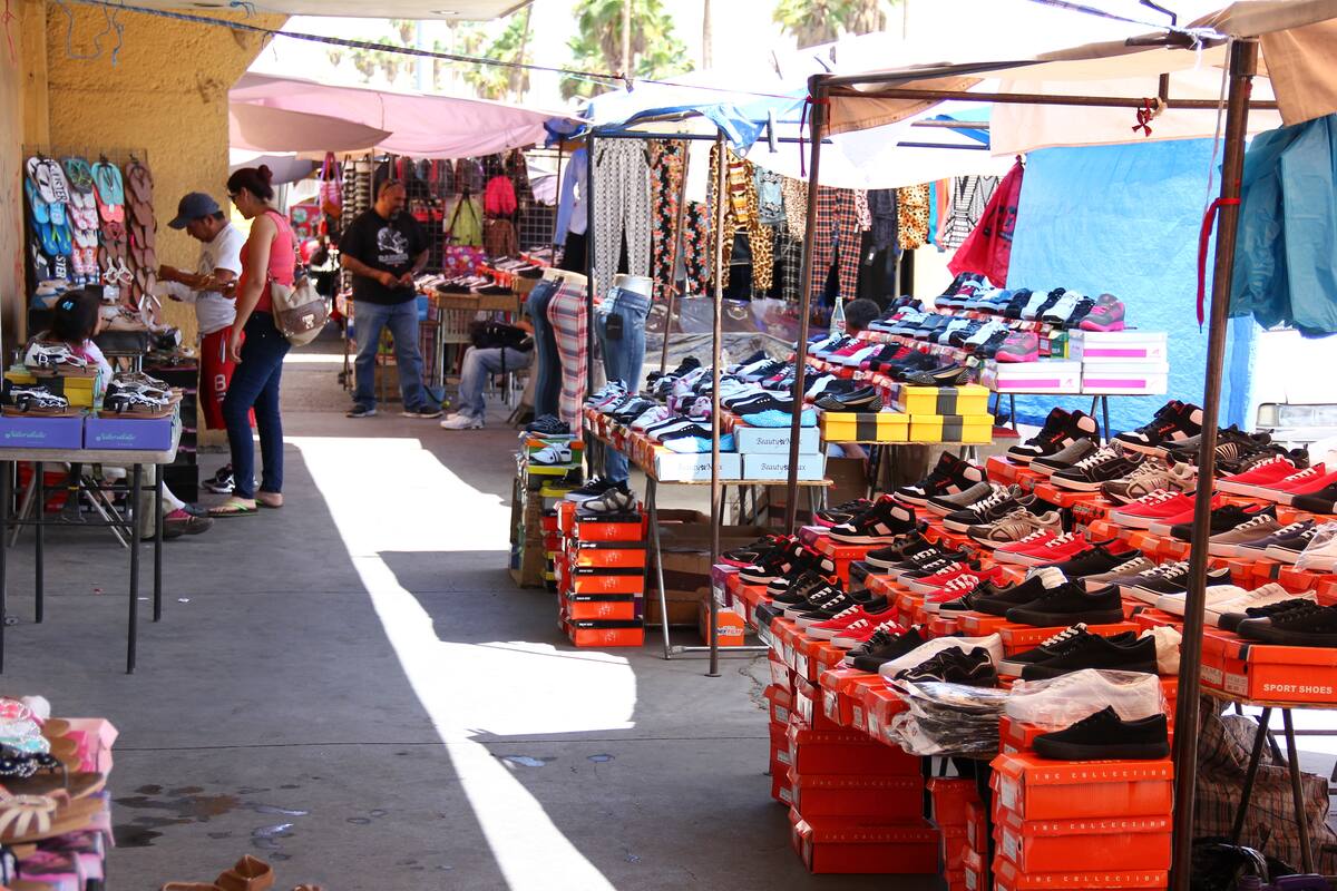 Presentan iniciativa para modificar reglamento de comercio ambulante