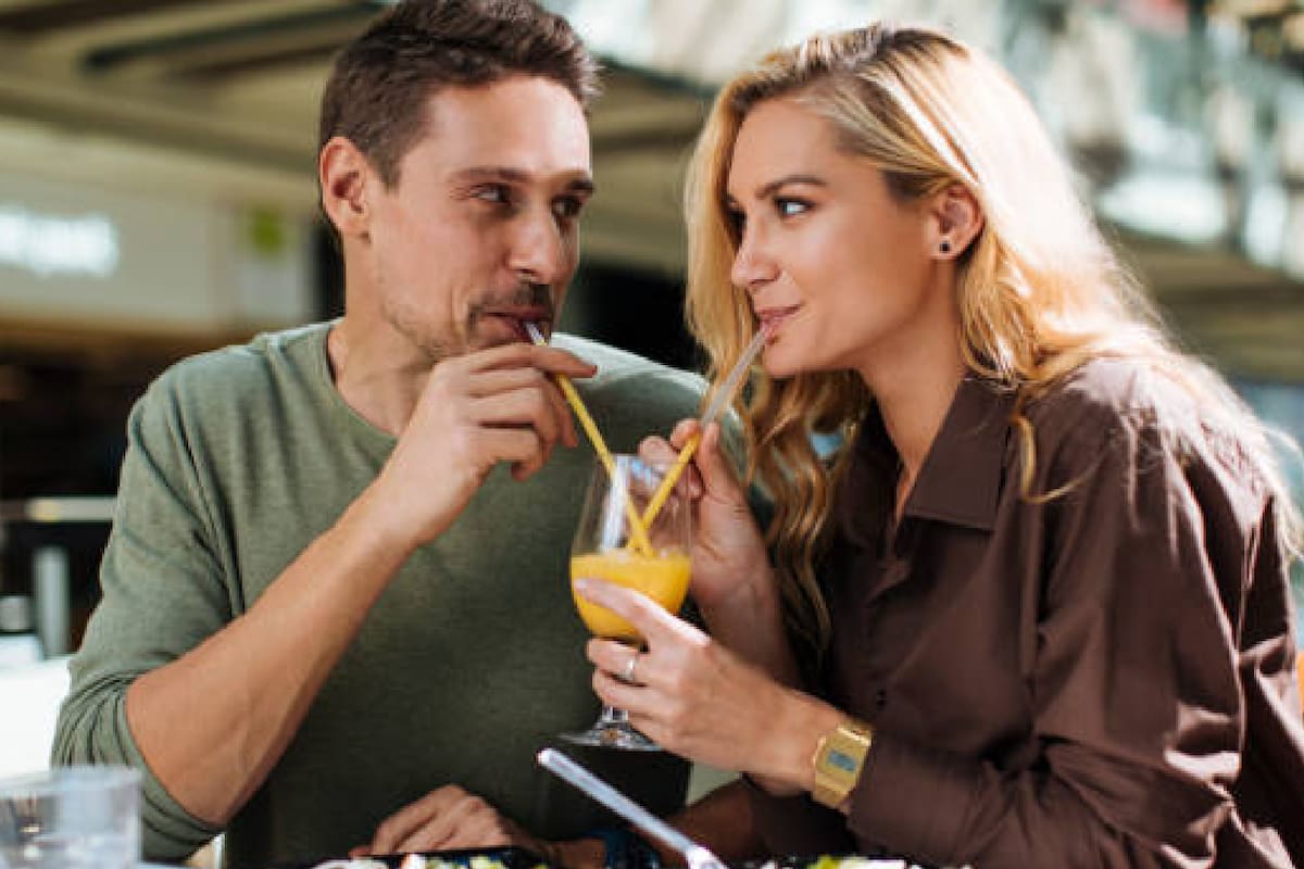 El “amor a primera vista” es real, revela experta: señales de que alguen lo siente por ti