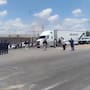 Liberan bloqueo en la carretera México 15 tras más de 12 horas de protesta por riña en el Cereso de Ciudad Obregón
