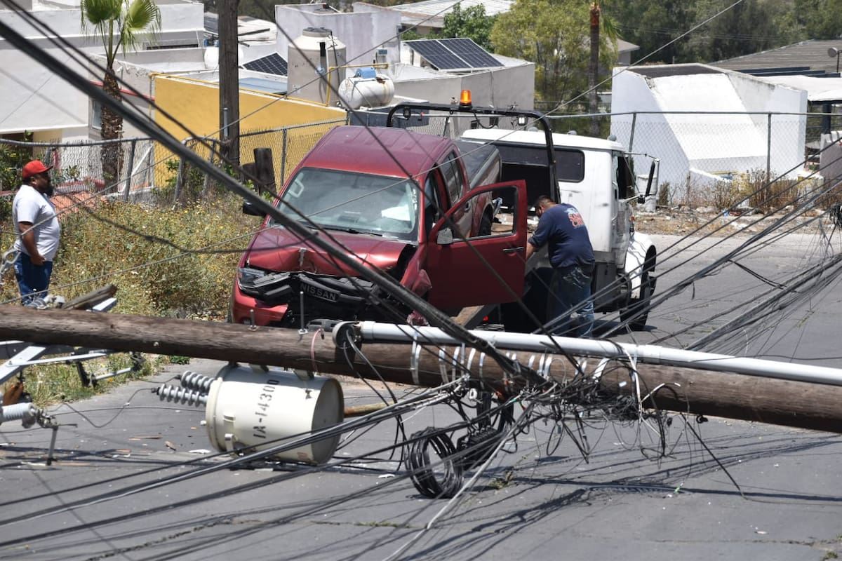 Choque deja a colonia Tejamen sin luz
